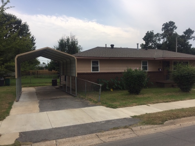 1000 Bishop Lindsey Avenue